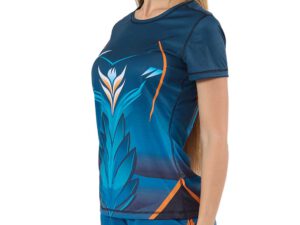 T-shirt damski sportowy Sport Elastic w odcieniu granatu. Nowoczesny krój, elastyczny materiał i precyzyjne szwy zapewniają wygodę i styl podczas treningu. Zobacz więcej w AMGS Group!